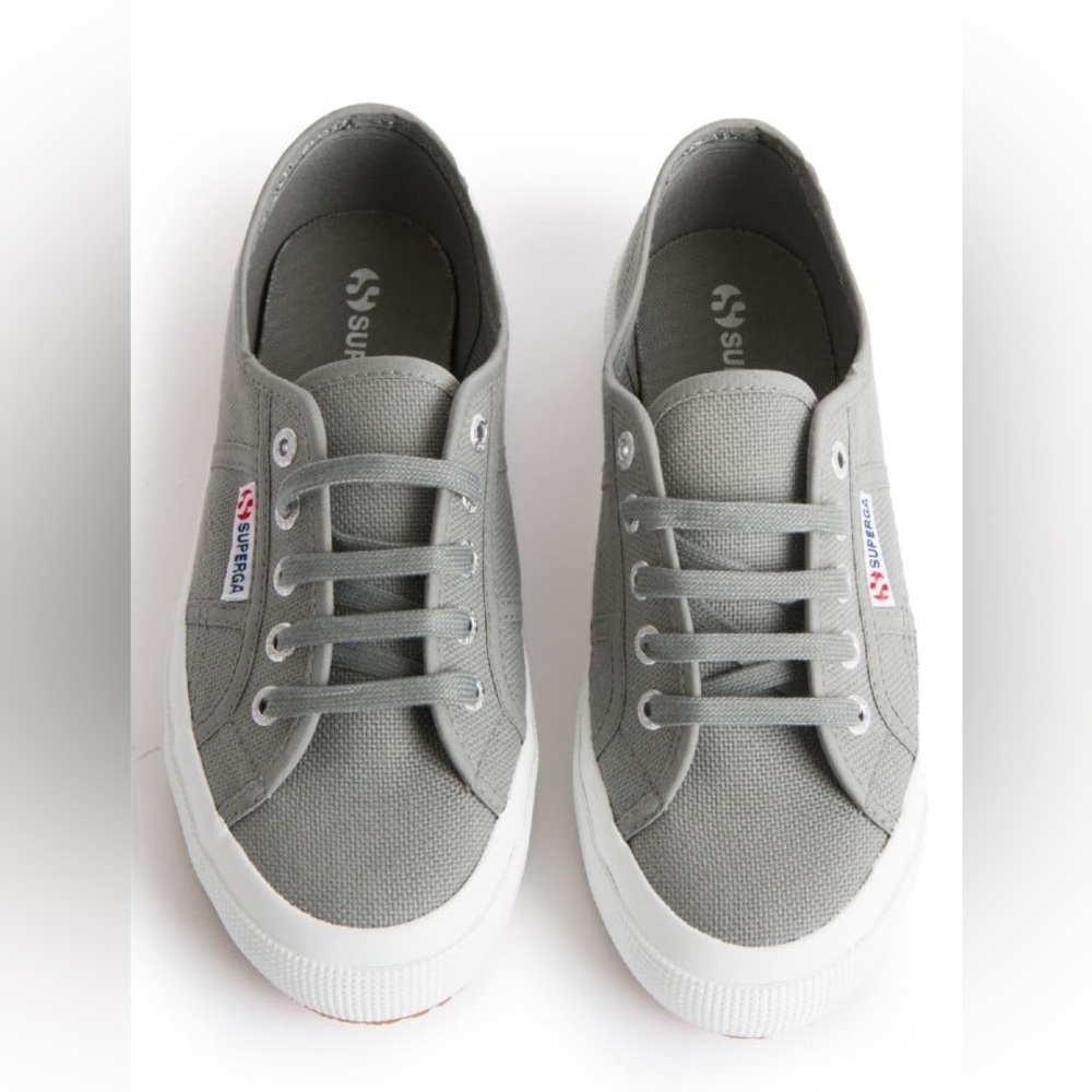 Superga Women’s Canvas Trainers Colour: Sage/Grey Size 38